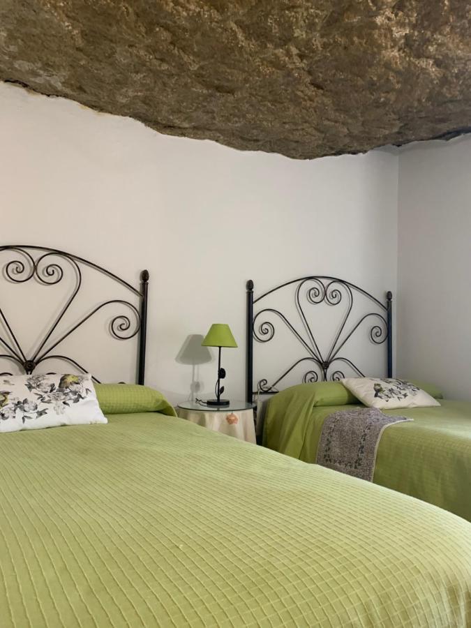 Casa Cueva "Las Calcetas" Pension Setenil De Las Bodegas Buitenkant foto