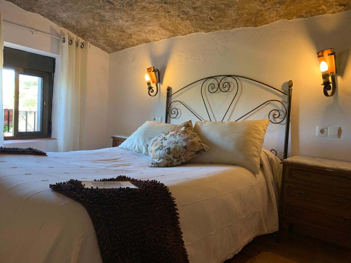 Casa Cueva "Las Calcetas" Pension Setenil De Las Bodegas Buitenkant foto